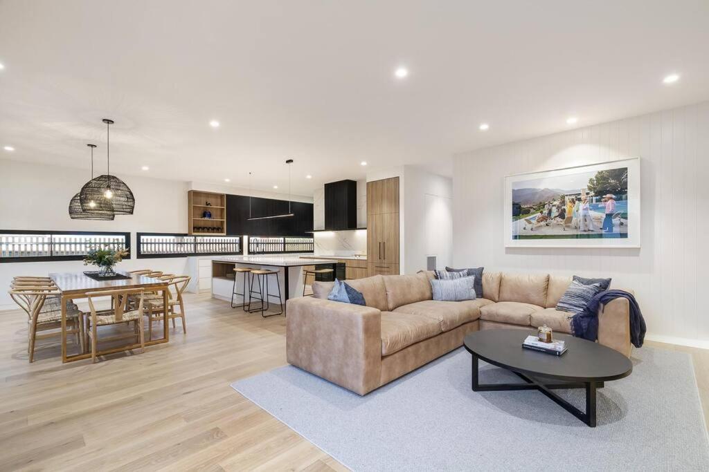 Kirks On Park - Brand New Luxury Home, Great Location ソレント エクステリア 写真
