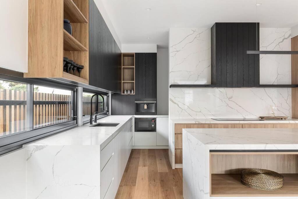 Kirks On Park - Brand New Luxury Home, Great Location ソレント エクステリア 写真